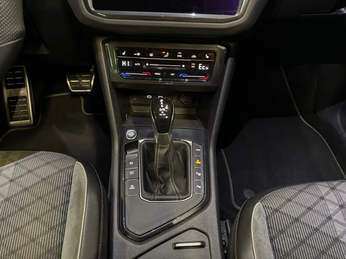1.4 TSI eHybrid R-Line Business+