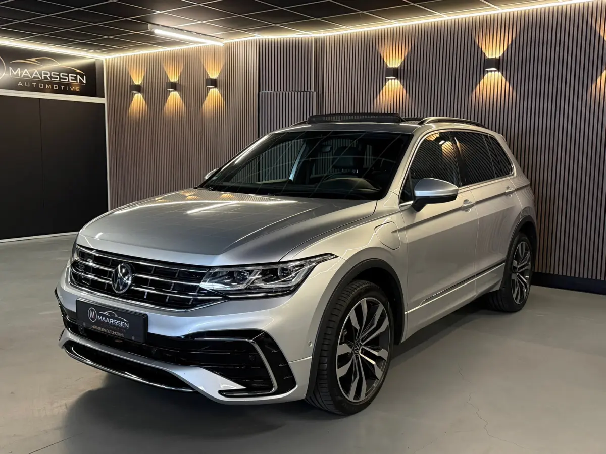 1.4 TSI eHybrid R-Line Business+