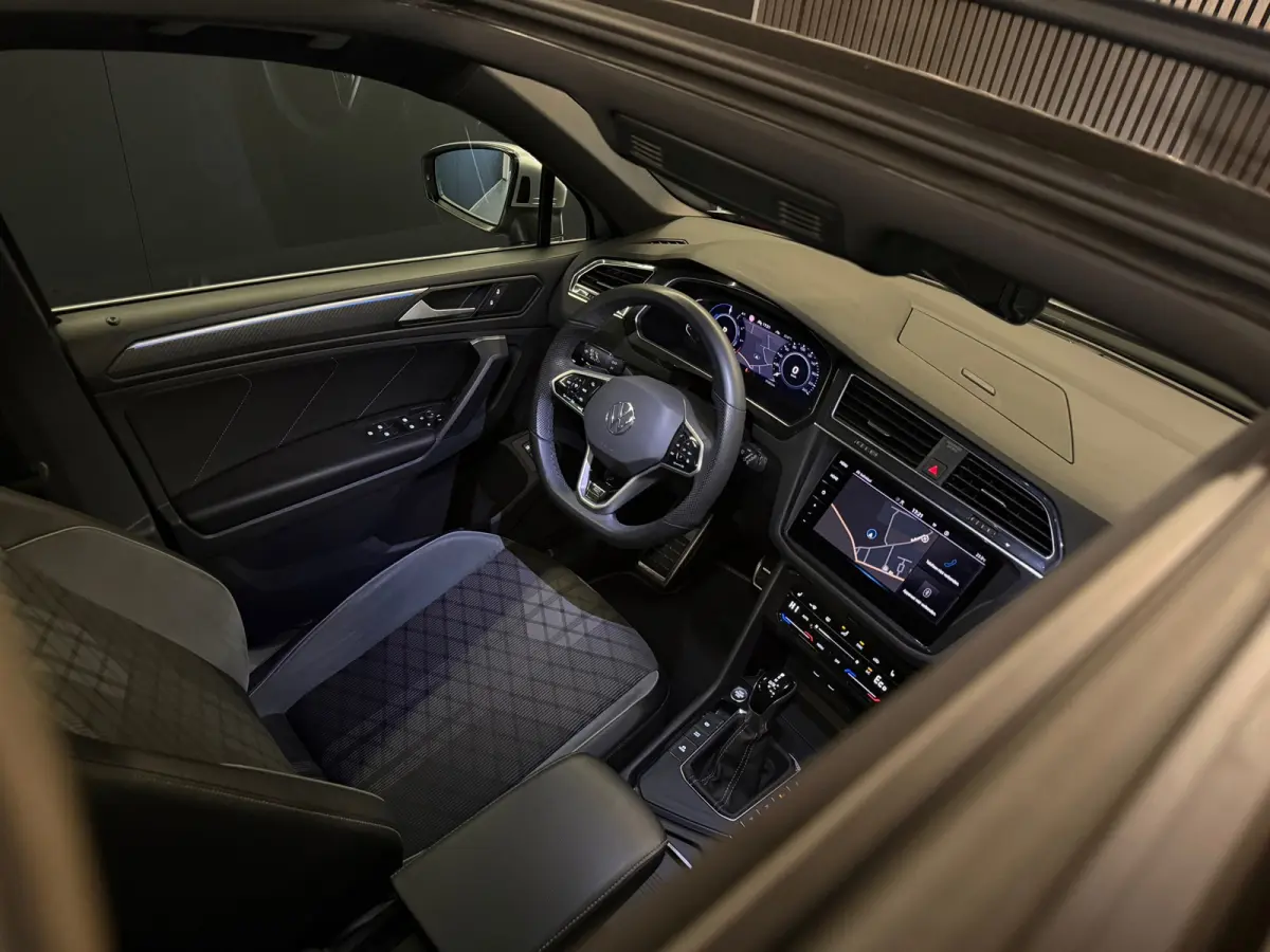 1.4 TSI eHybrid R-Line Business+