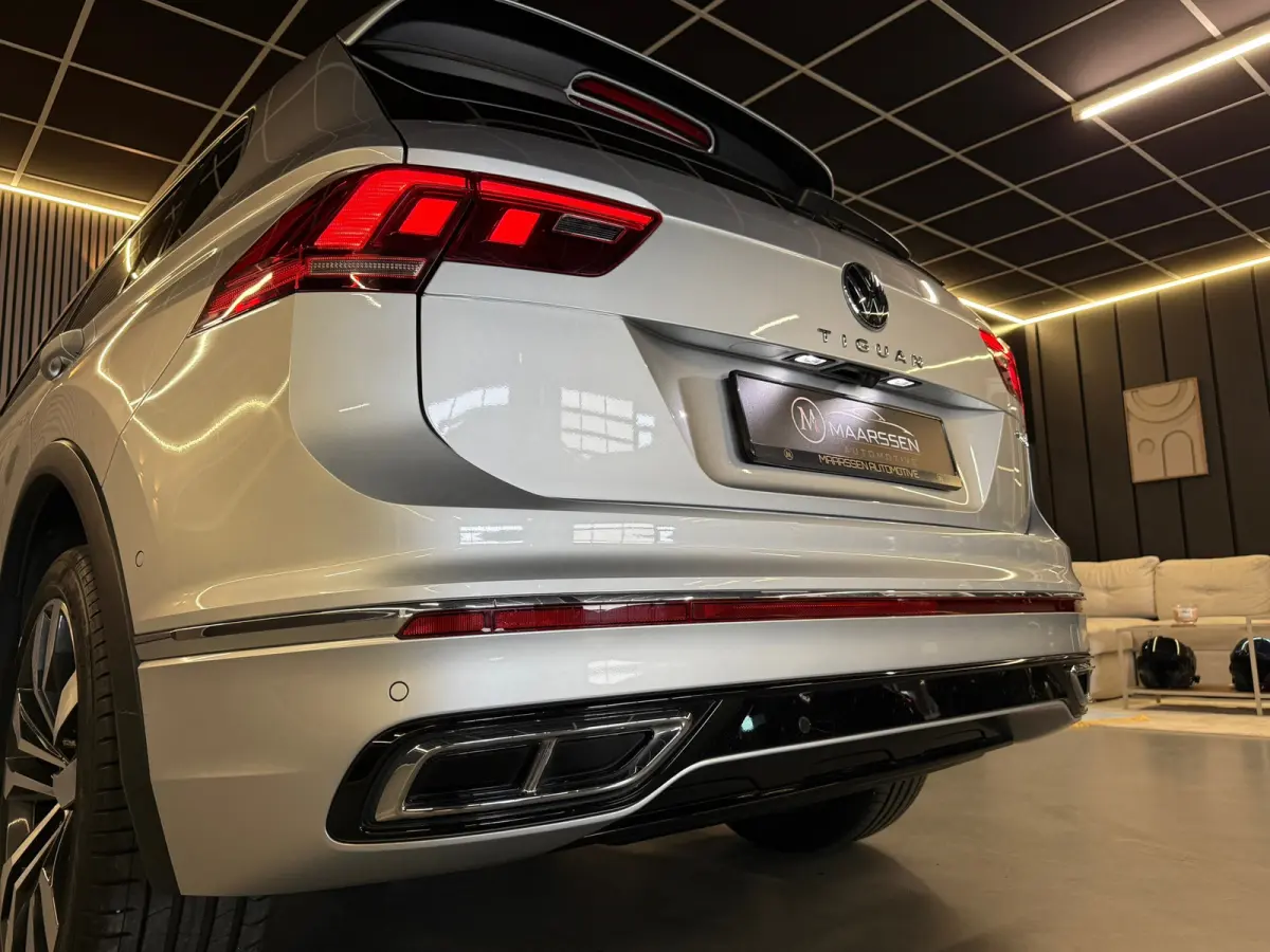 1.4 TSI eHybrid R-Line Business+