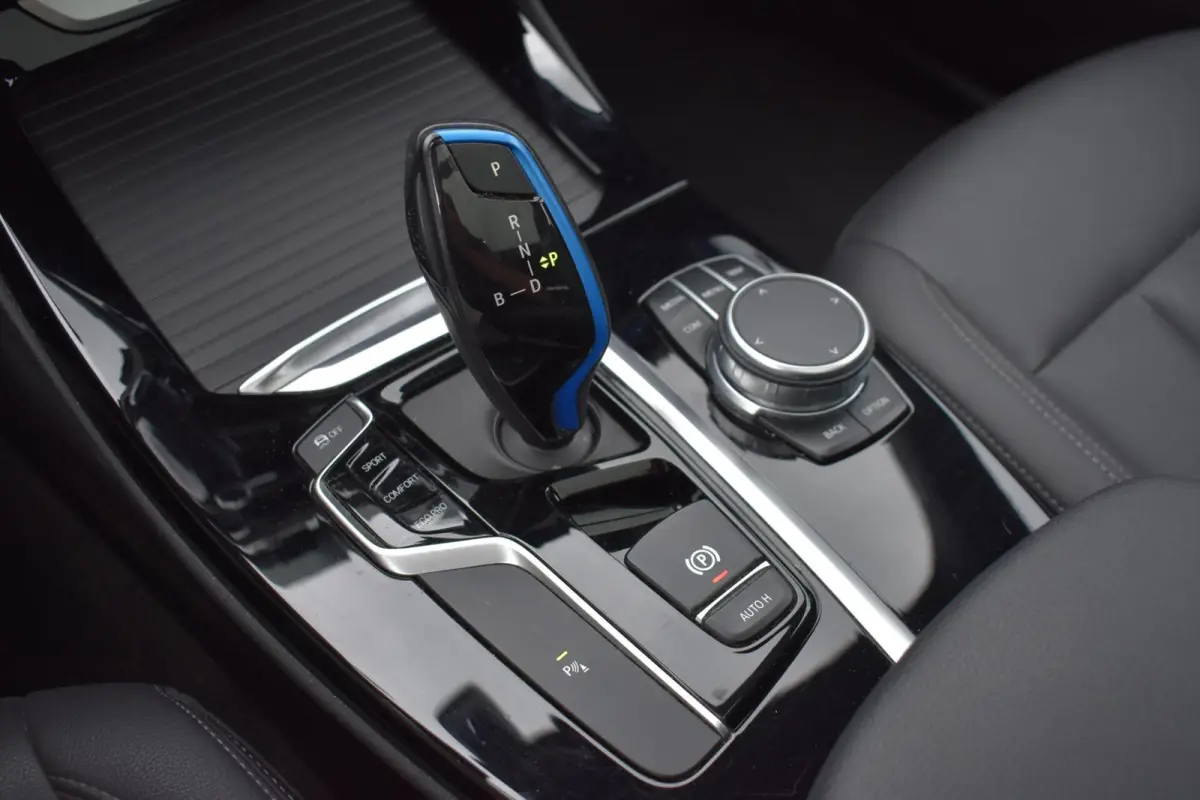 Executive 80 kWh | Panorama | Leder | 97.5% SOH | Memory |