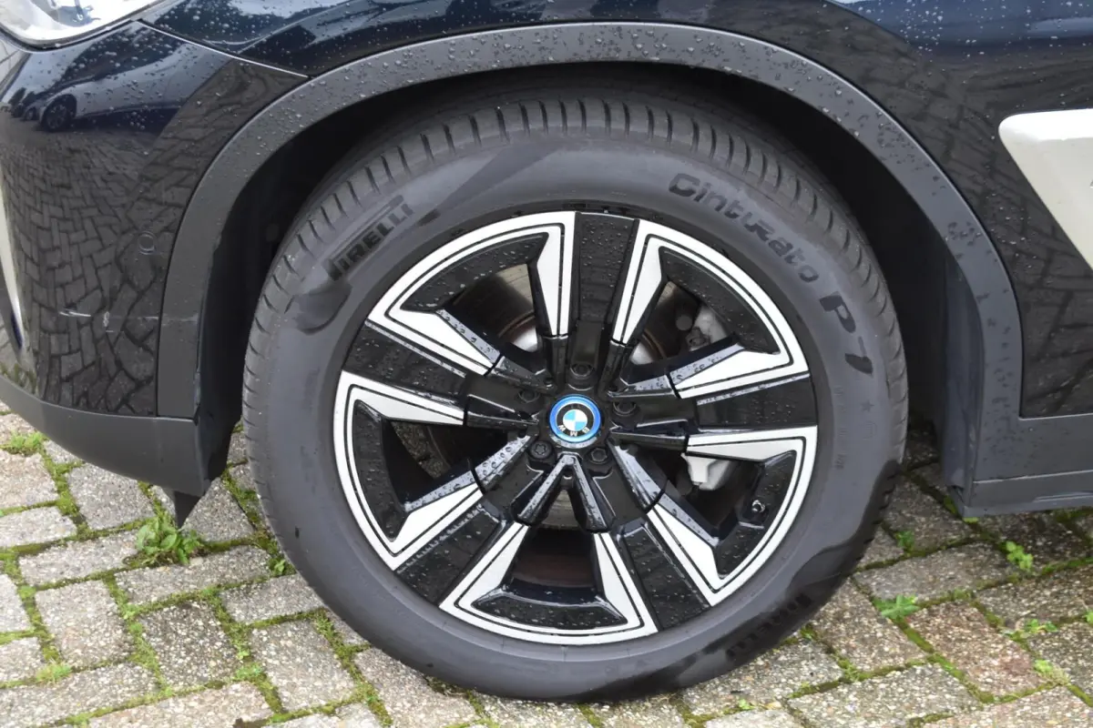 Executive 80 kWh | Panorama | Leder | 97.5% SOH | Memory |
