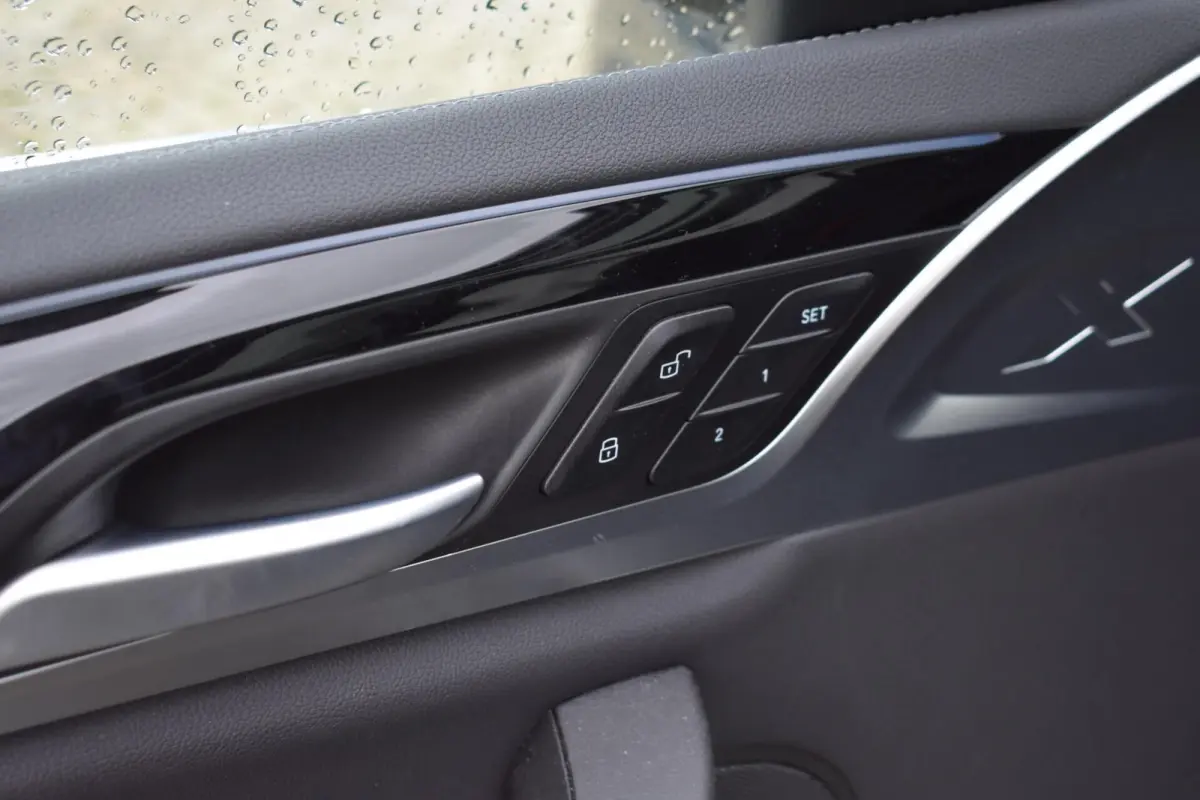 Executive 80 kWh | Panorama | Leder | 97.5% SOH | Memory |