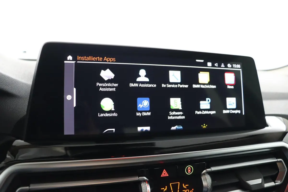 xDrive30e | SOH 91% | Stoelverwarming | Achteruitrijcamera | Sportstoelen