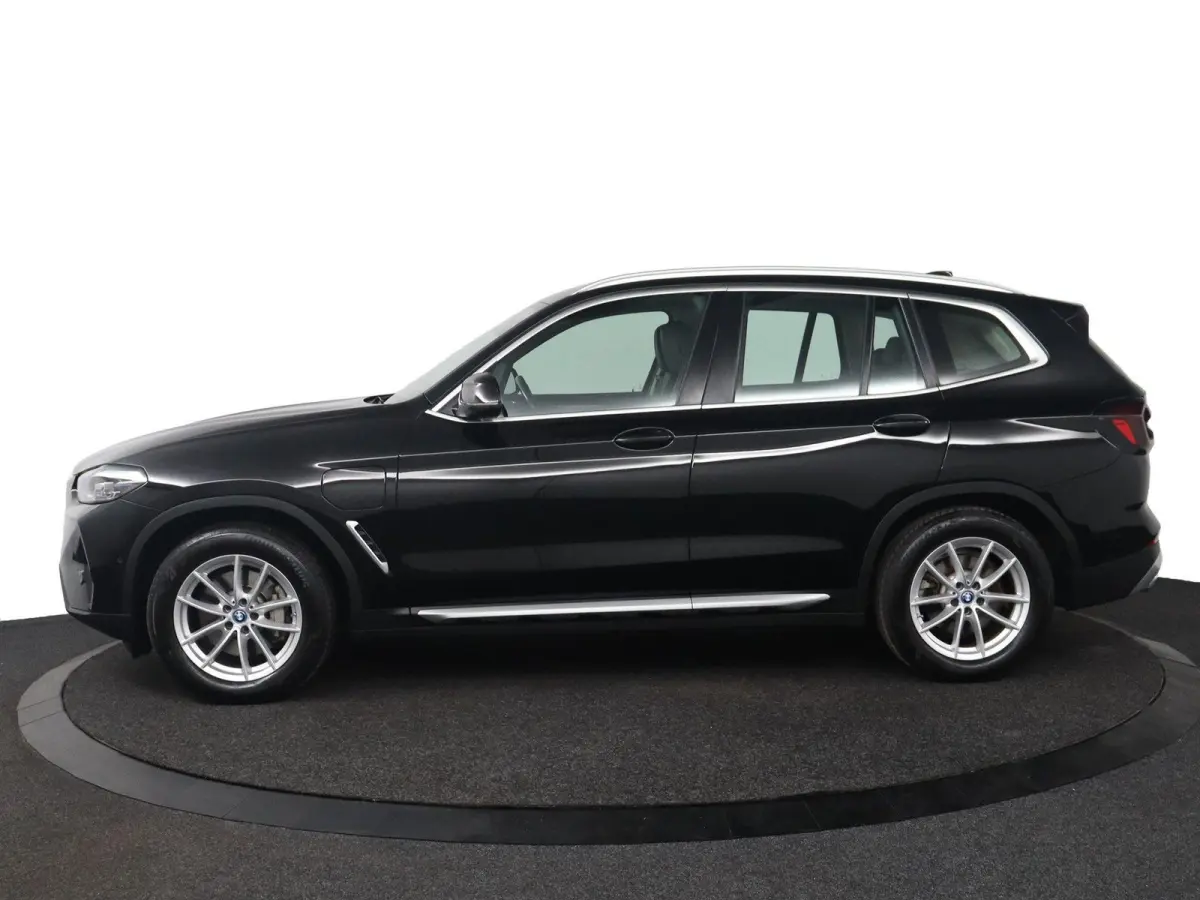 xDrive30e | SOH 91% | Stoelverwarming | Achteruitrijcamera | Sportstoelen