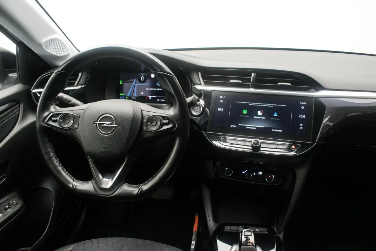 Elegance Sport 50 kWh NL-auto [ Camera Digital Dashboard LED Keyless Carplay Dodehoek-Detectie Parkeersensoren ]