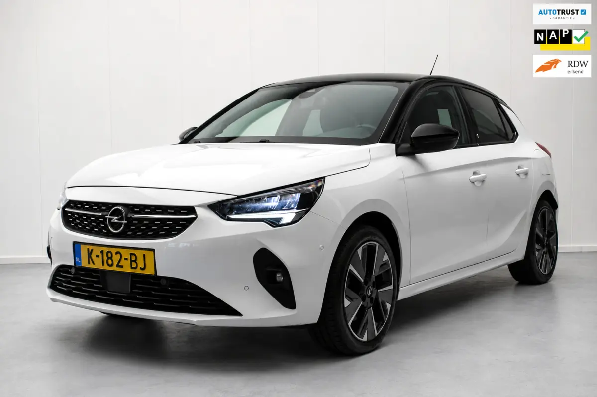 Elegance Sport 50 kWh NL-auto [ Camera Digital Dashboard LED Keyless Carplay Dodehoek-Detectie Parkeersensoren ]