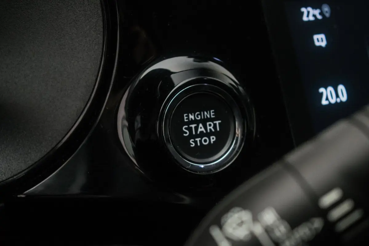 Elegance Sport 50 kWh NL-auto [ Camera Digital Dashboard LED Keyless Carplay Dodehoek-Detectie Parkeersensoren ]
