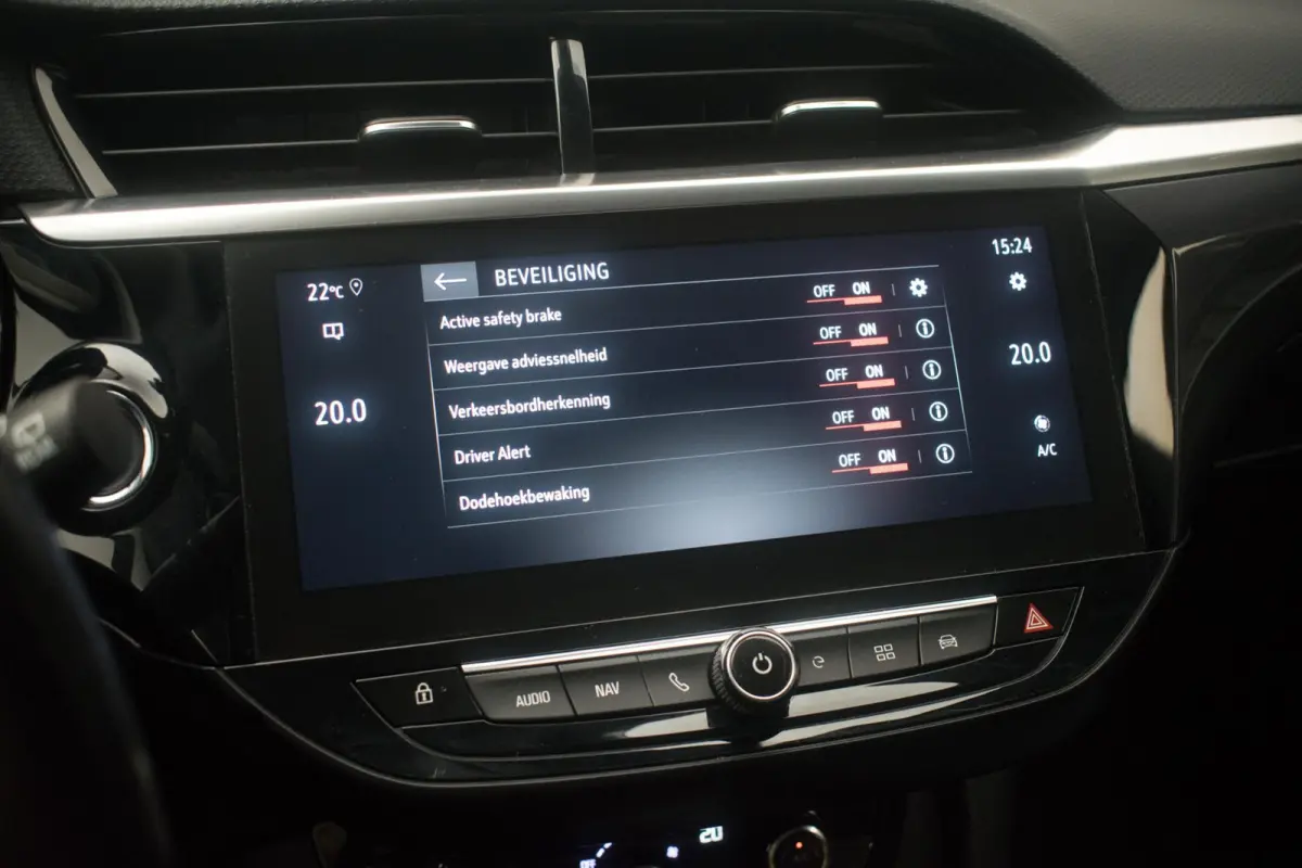Elegance Sport 50 kWh NL-auto [ Camera Digital Dashboard LED Keyless Carplay Dodehoek-Detectie Parkeersensoren ]