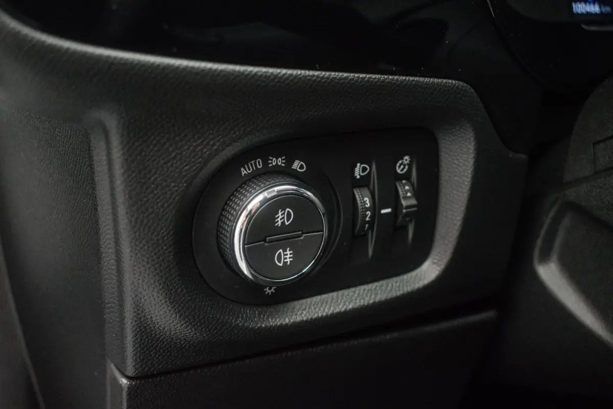 Elegance Sport 50 kWh NL-auto [ Camera Digital Dashboard LED Keyless Carplay Dodehoek-Detectie Parkeersensoren ]