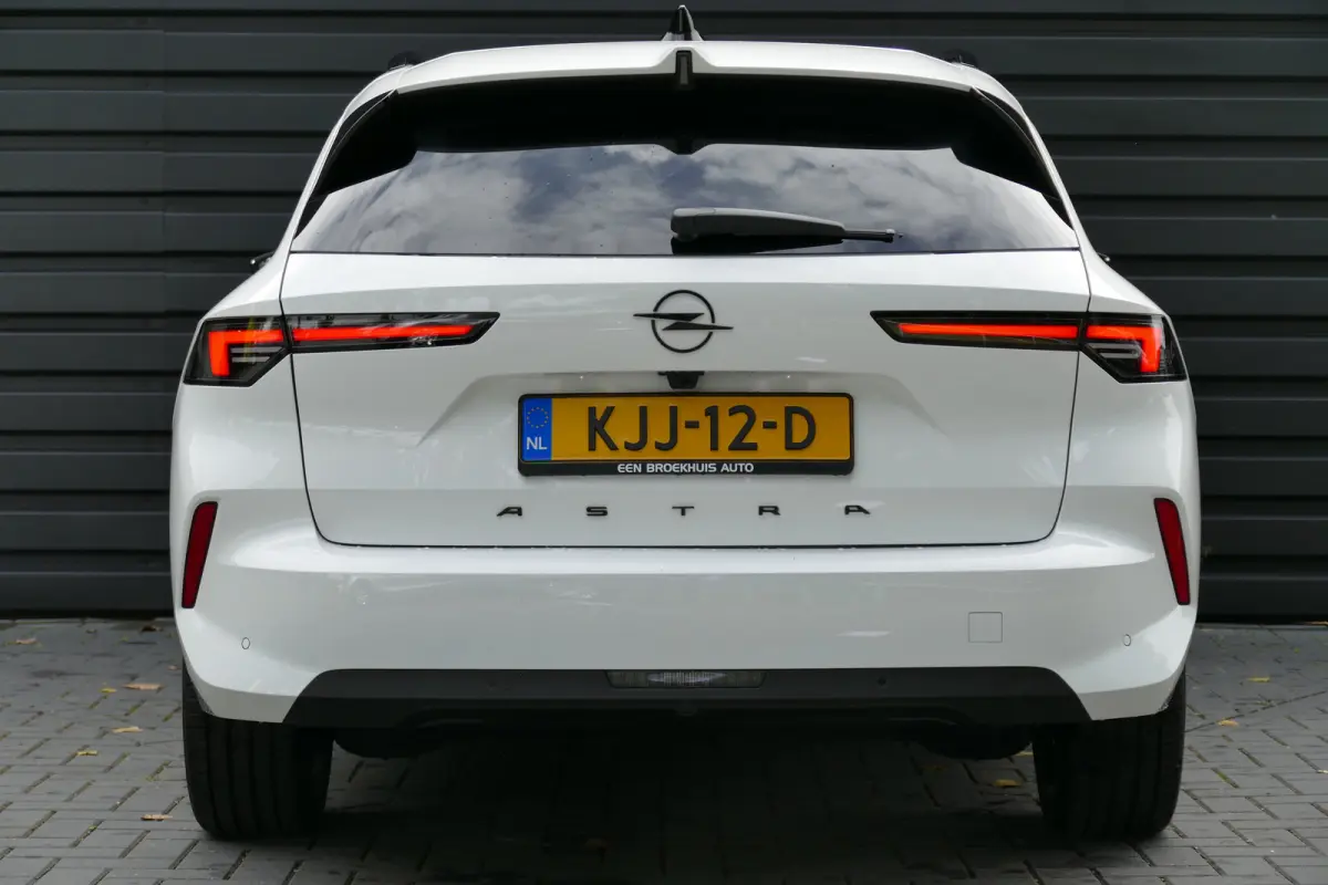58KWH 156PK BUSINESS EDITION - ELECTRIC / CAMERA / STOEL-STUURVERWARMING / AGR / KEYLESS / FULL-LED / NAVI / CLIMA / PDC / BLUETOOTH / ADAPT. CRUISECONTROL / 1E EIGENAAR / SCHITTERENDE STAAT