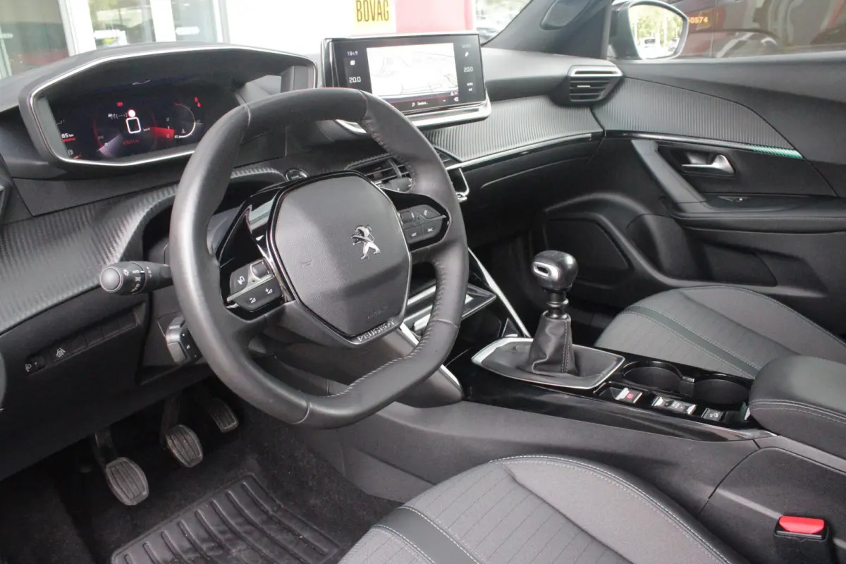1.2 100PK ALLURE PACK | AFNEEMBARE TREKHAAK | NAVIGATIE | STOEL VERWARMING | ALL SEASON BANDEN | DAB+ RADIO | APPLE CARPLAY/ANDROID AUTO | CLIMATE CONTROL | ADAPTIVE CRUISE CONTROL | GRIPP C