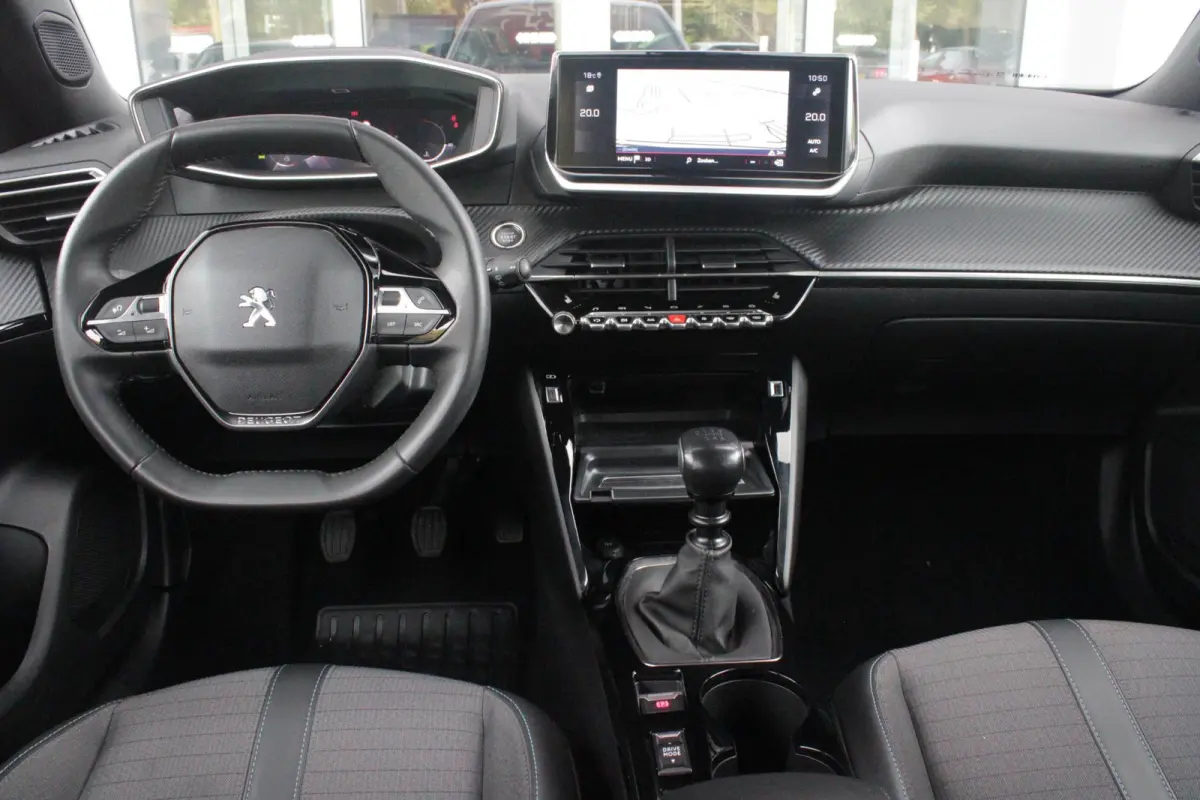 1.2 100PK ALLURE PACK | AFNEEMBARE TREKHAAK | NAVIGATIE | STOEL VERWARMING | ALL SEASON BANDEN | DAB+ RADIO | APPLE CARPLAY/ANDROID AUTO | CLIMATE CONTROL | ADAPTIVE CRUISE CONTROL | GRIPP C