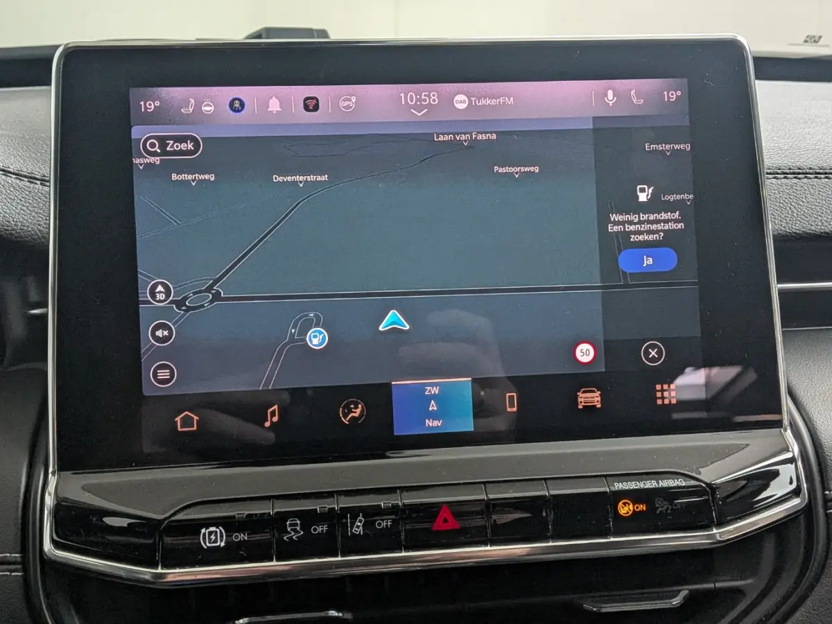 4xe 240 Plug-in Hybrid Limited | NL-AUTO! | ADAPTIVE CRUISE | STOELVERWARMING | LANE ASSIST | CAMERA | ALL SEASON | LED | PARK SENS V+A | HALF LEDER