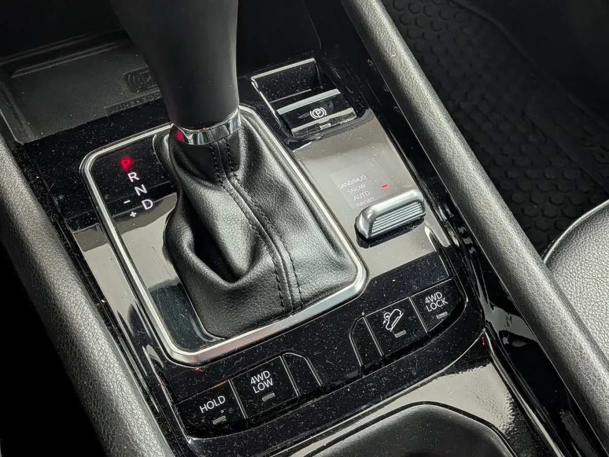 4xe 240 Plug-in Hybrid Limited | NL-AUTO! | ADAPTIVE CRUISE | STOELVERWARMING | LANE ASSIST | CAMERA | ALL SEASON | LED | PARK SENS V+A | HALF LEDER