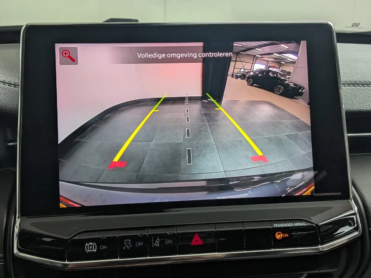 4xe 240 Plug-in Hybrid Limited | NL-AUTO! | ADAPTIVE CRUISE | STOELVERWARMING | LANE ASSIST | CAMERA | ALL SEASON | LED | PARK SENS V+A | HALF LEDER