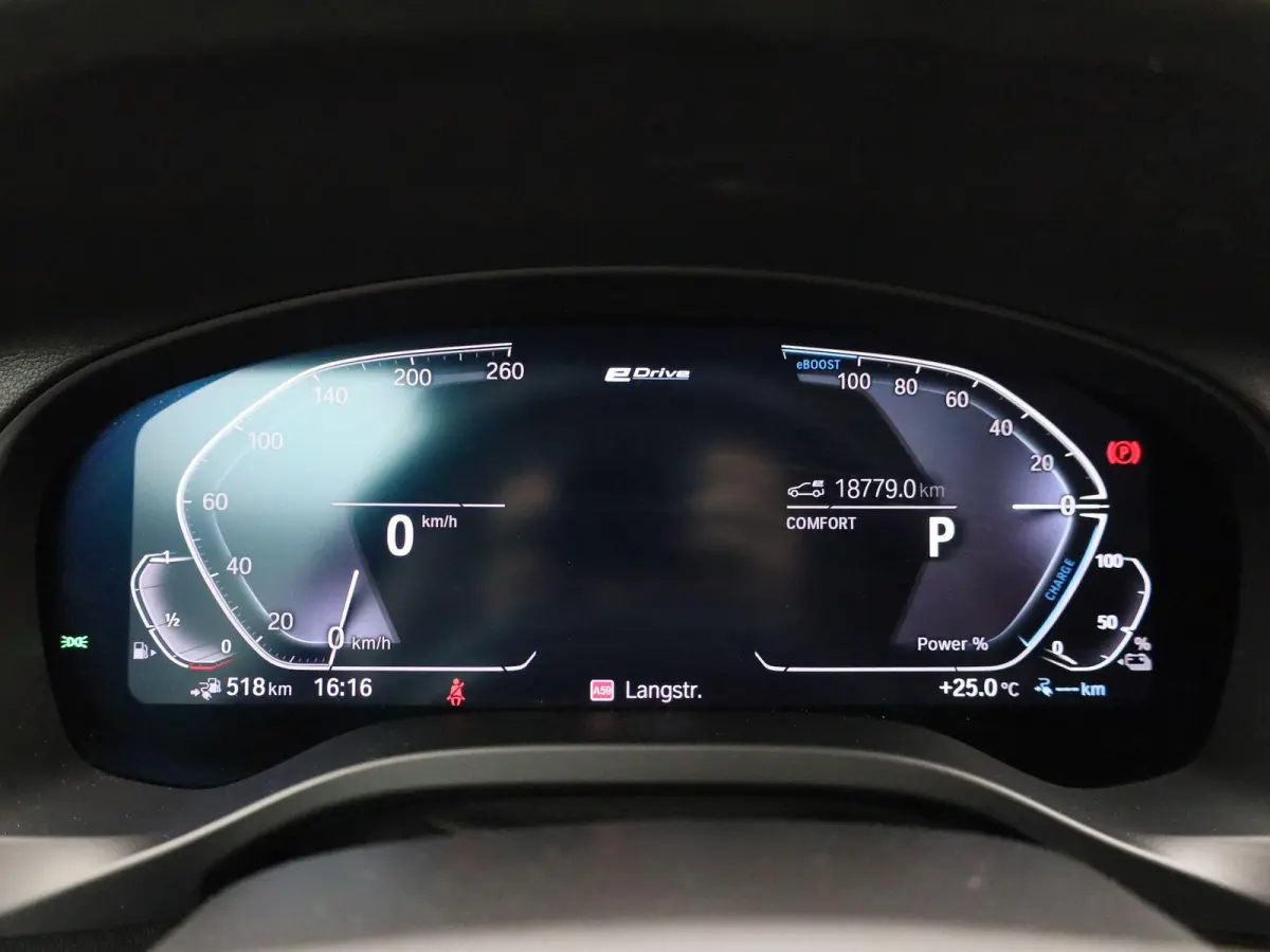 xDrive30e | Automaat | Climate control | Virtual cockpit | Apple carplay | Navigatie | Stoel verwarming | Elec. achterklep | Leder | Camera