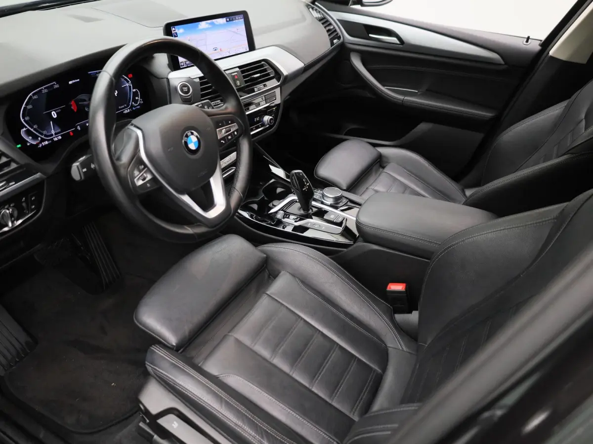 xDrive30e | Automaat | Climate control | Virtual cockpit | Apple carplay | Navigatie | Stoel verwarming | Elec. achterklep | Leder | Camera