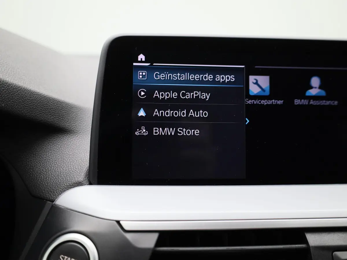 xDrive30e | Automaat | Climate control | Virtual cockpit | Apple carplay | Navigatie | Stoel verwarming | Elec. achterklep | Leder | Camera