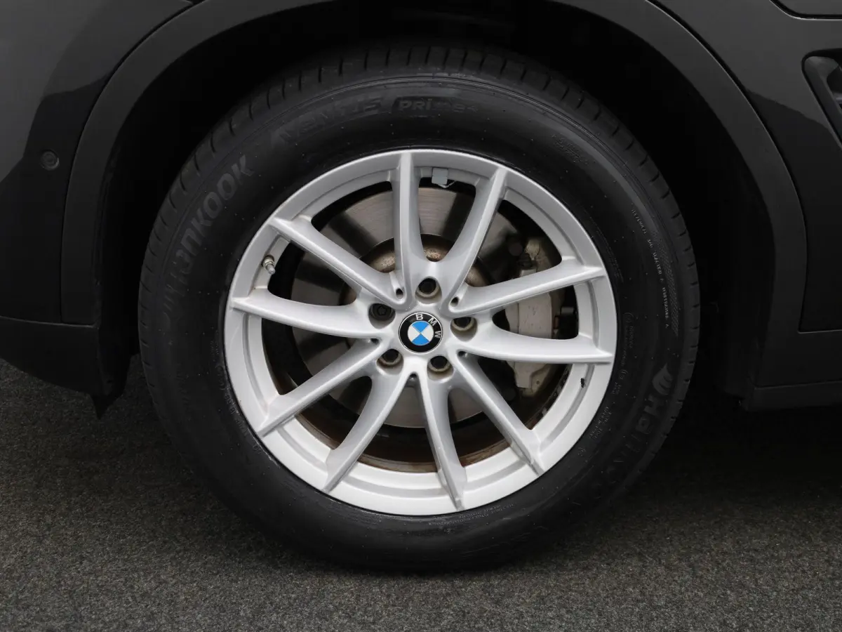 xDrive30e | Automaat | Climate control | Virtual cockpit | Apple carplay | Navigatie | Stoel verwarming | Elec. achterklep | Leder | Camera