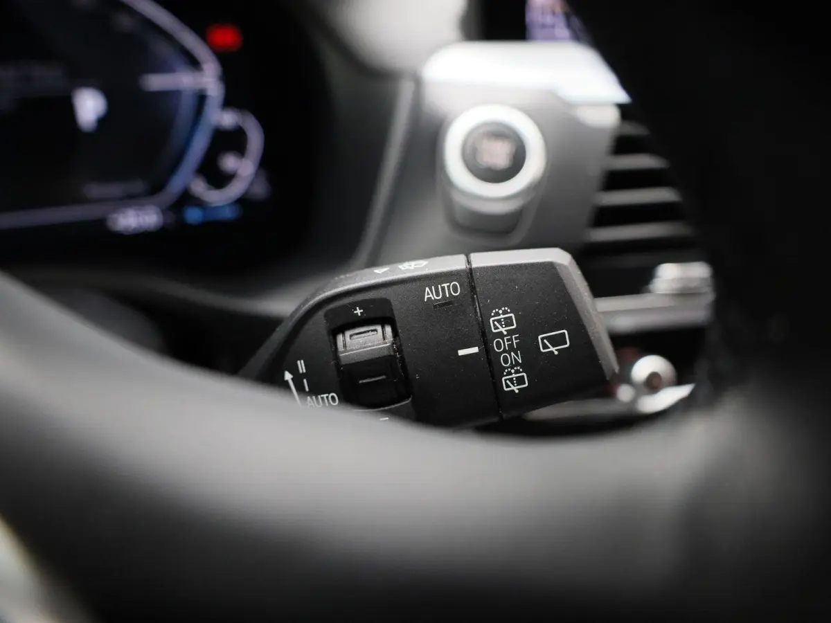 xDrive30e | Automaat | Climate control | Virtual cockpit | Apple carplay | Navigatie | Stoel verwarming | Elec. achterklep | Leder | Camera