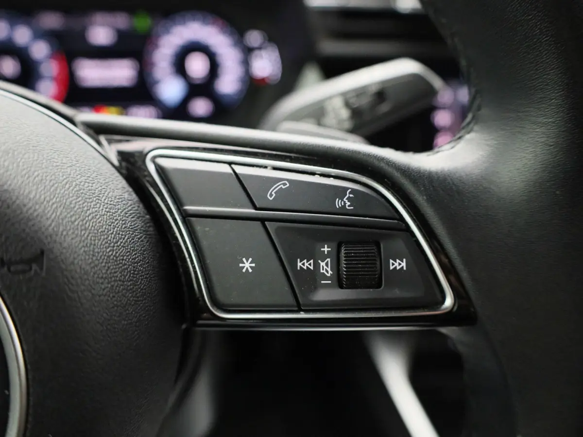 30 TFSI Pro Line | Automaat | Apple CarPlay / Android Auto | LMV | Parkeer sensoren | Navigatie | Virtual cockpit | Cruise control | Climate control | DAB