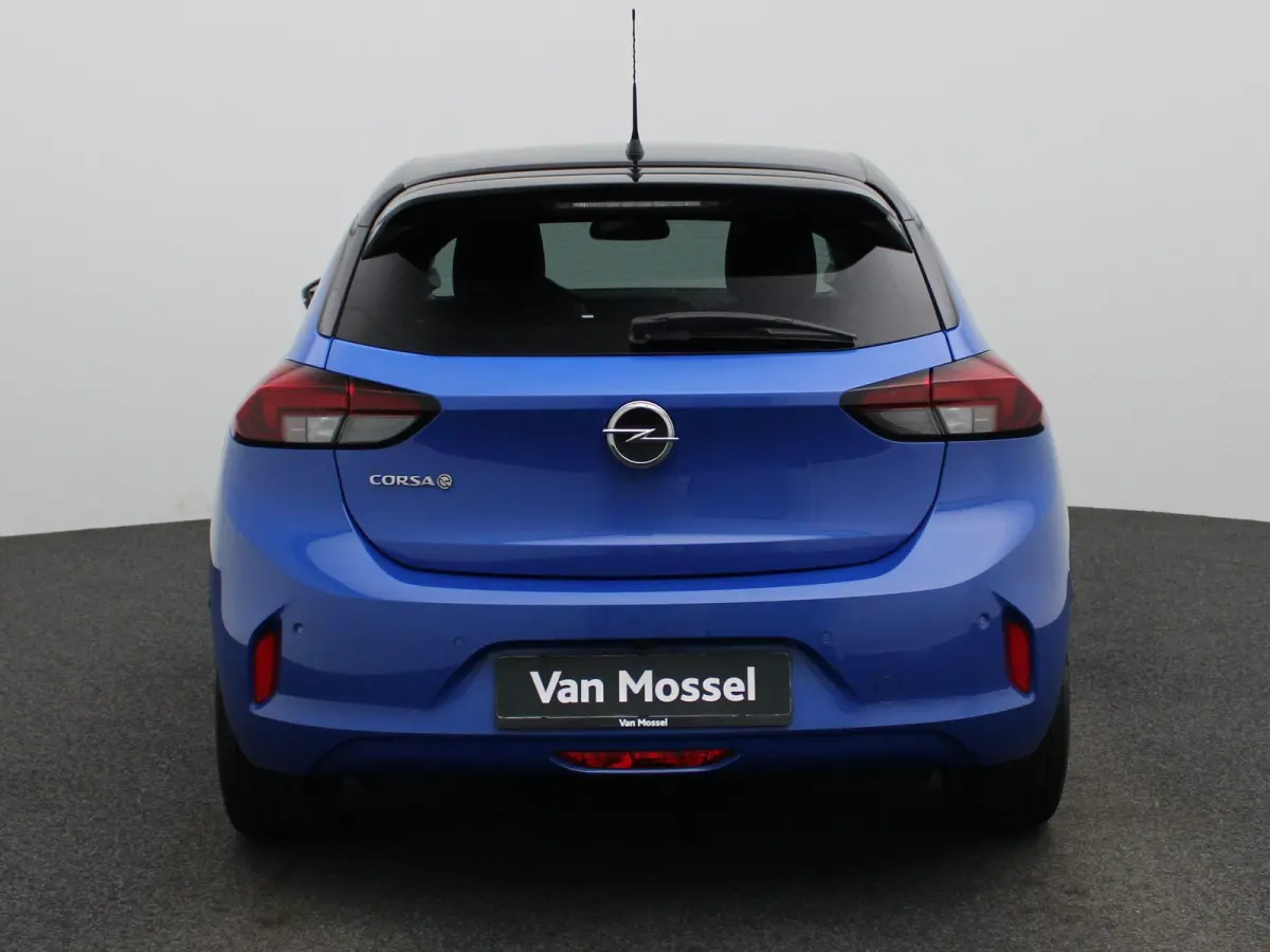 Elegance 50 kWh | Automaat | Apple CarPlay / Android Auto | Navigatie | Parkeer sensoren | Climate control | Half leder | Virtual cockpit | Camera | Dodehoekdetectie | DAB | LMV | Cruise con
