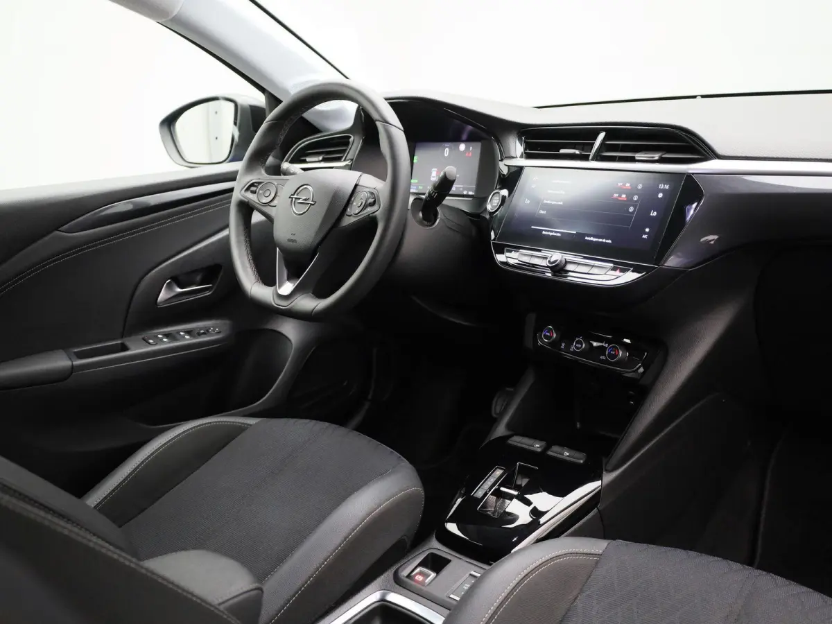 Elegance 50 kWh | Automaat | 100% SOH | Apple CarPlay / Android Auto | Navigatie | Parkeer sensoren | Climate control | Half leder | Virtual cockpit | Camera | Dodehoekdetectie | DAB | LMV |