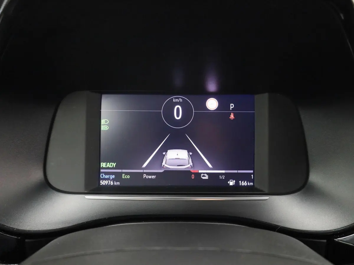 Elegance 50 kWh | Automaat | Apple CarPlay / Android Auto | Navigatie | Parkeer sensoren | Climate control | Half leder | Virtual cockpit | Camera | Dodehoekdetectie | DAB | LMV | Cruise con