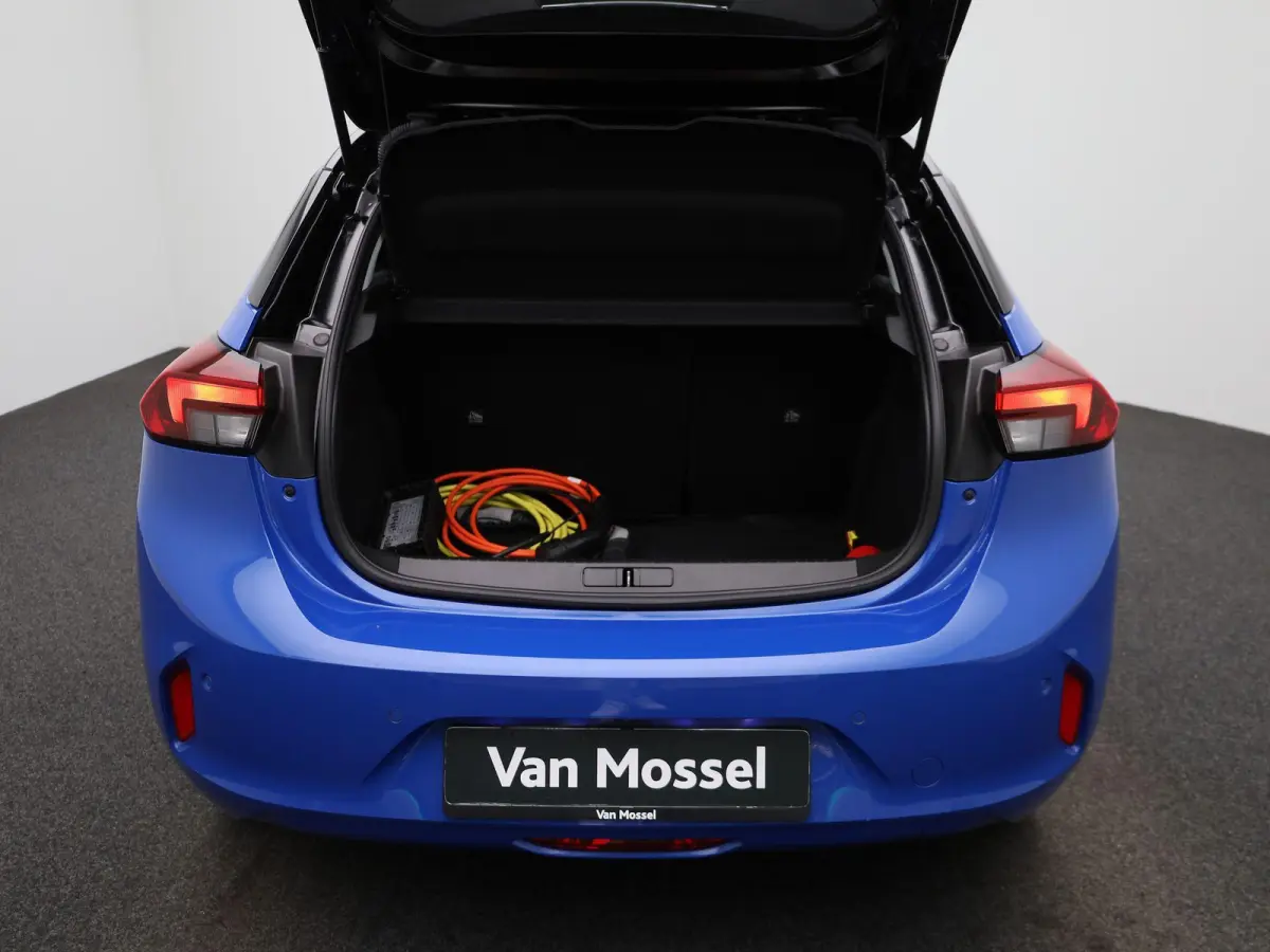 Elegance 50 kWh | Automaat | 100% SOH | Apple CarPlay / Android Auto | Navigatie | Parkeer sensoren | Climate control | Half leder | Virtual cockpit | Camera | Dodehoekdetectie | DAB | LMV |