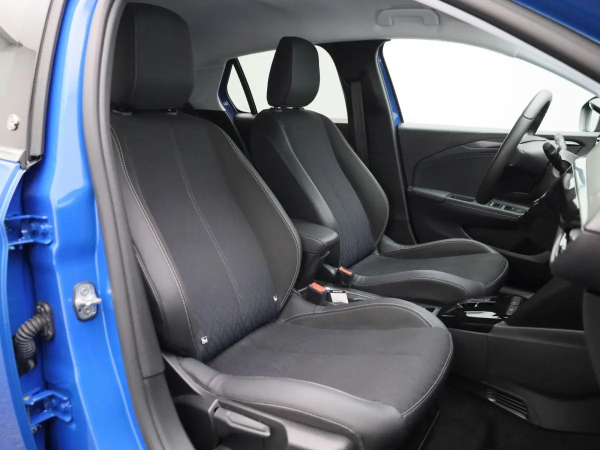 Elegance 50 kWh | Automaat | 100% SOH | Apple CarPlay / Android Auto | Navigatie | Parkeer sensoren | Climate control | Half leder | Virtual cockpit | Camera | Dodehoekdetectie | DAB | LMV |