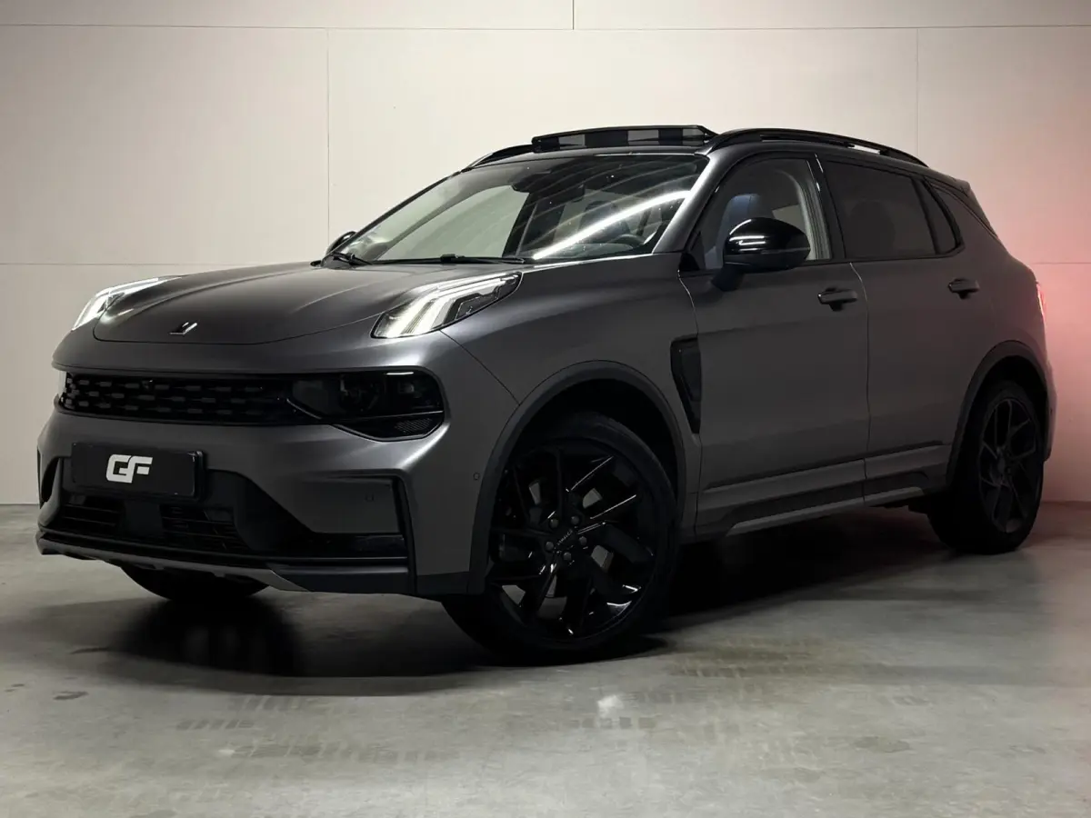1.5 Plug-in Black Edition Mattgrijs Sfeerver. CarPlay 360°