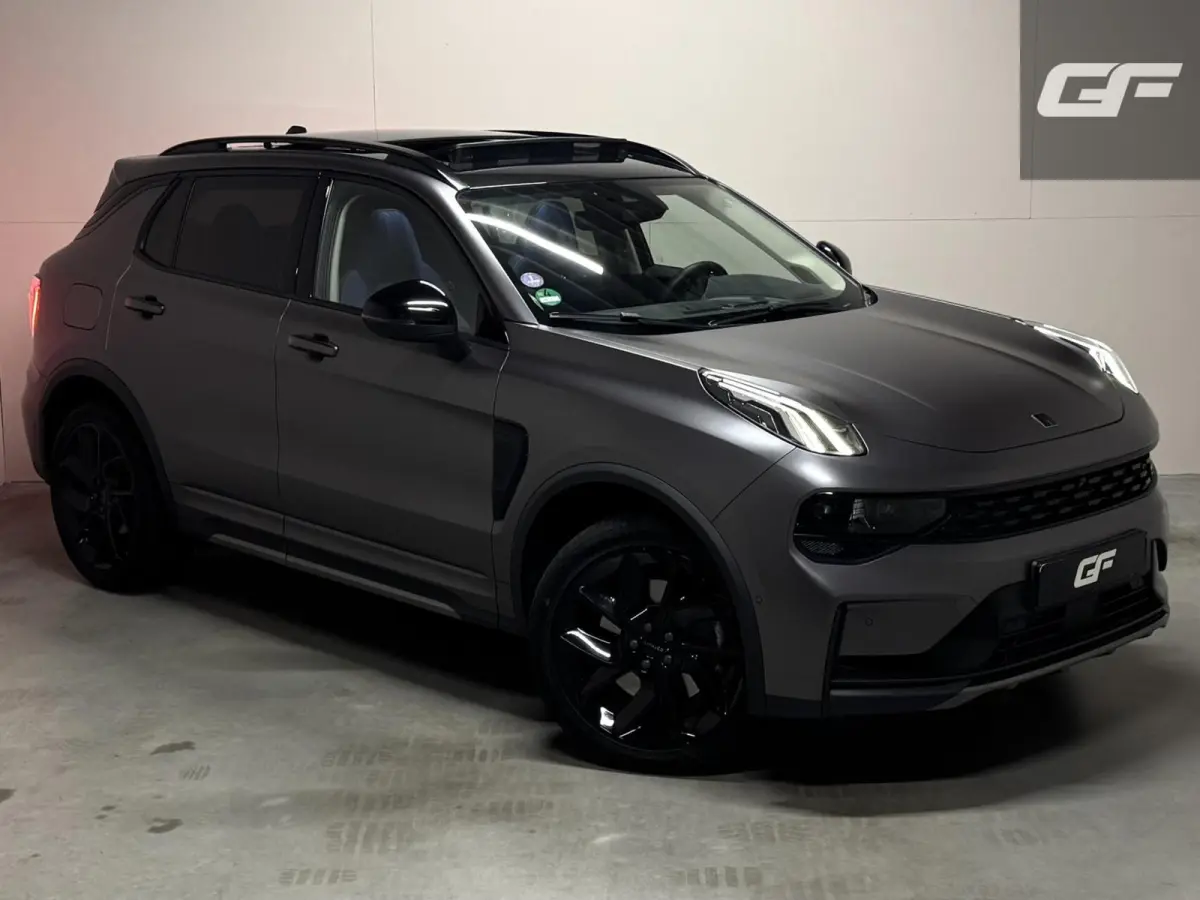 1.5 Plug-in Black Edition Mattgrijs Sfeerver. CarPlay 360°