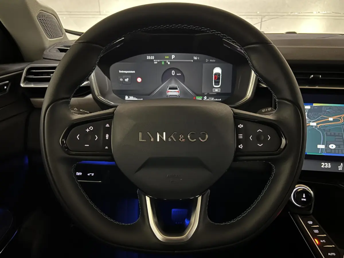 1.5 Plug-in Black Edition Mattgrijs Sfeerver. CarPlay 360°