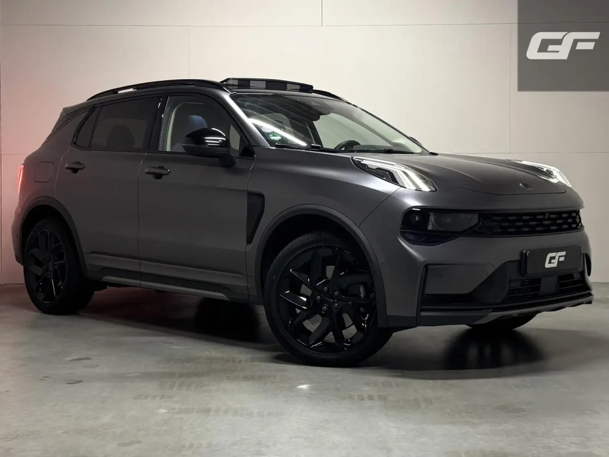 1.5 Plug-in Black Edition Mattgrijs Sfeerver. CarPlay 360°