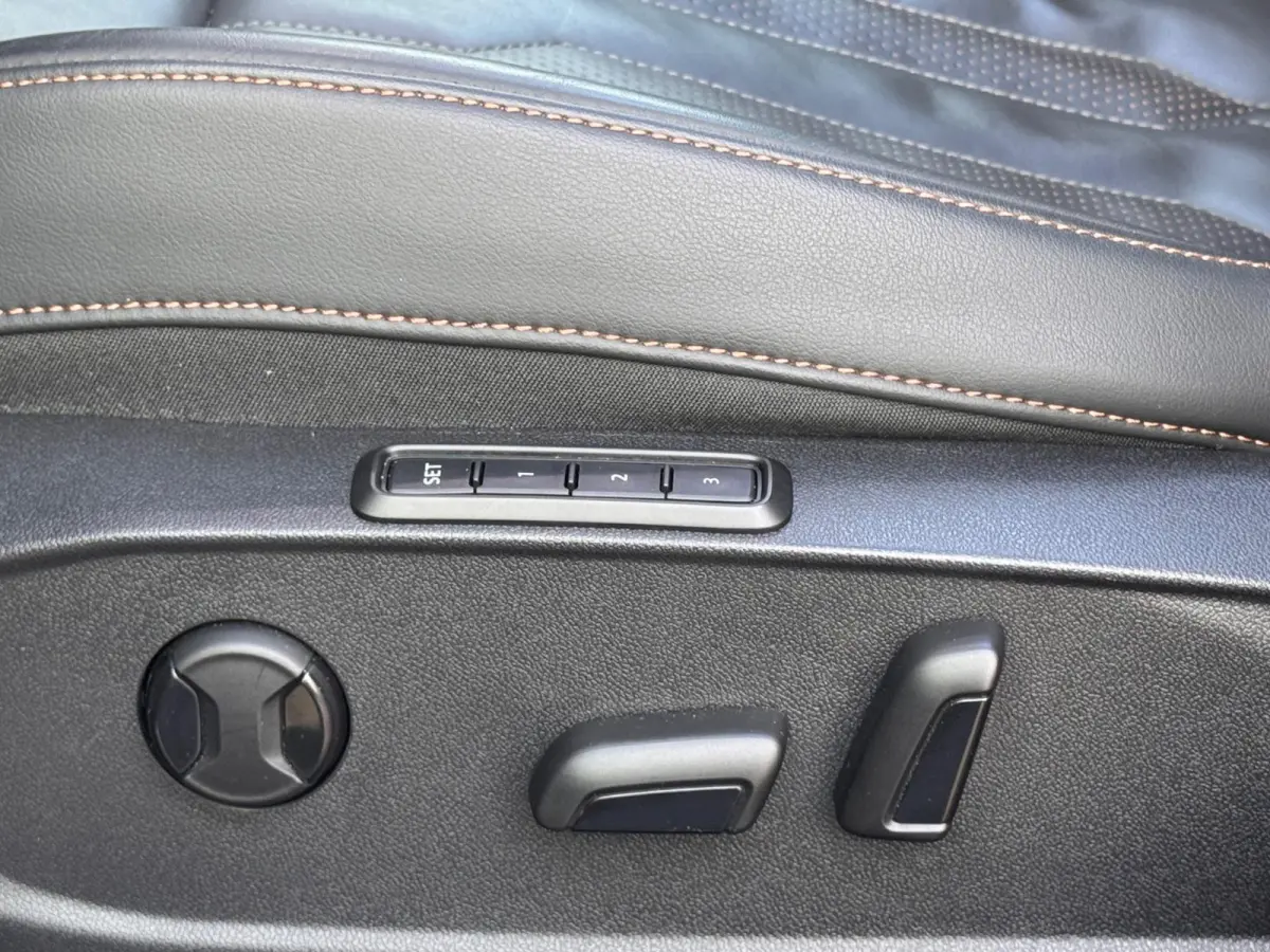 1.4 e-Hybrid VZ Performance Leer/360/Pano
