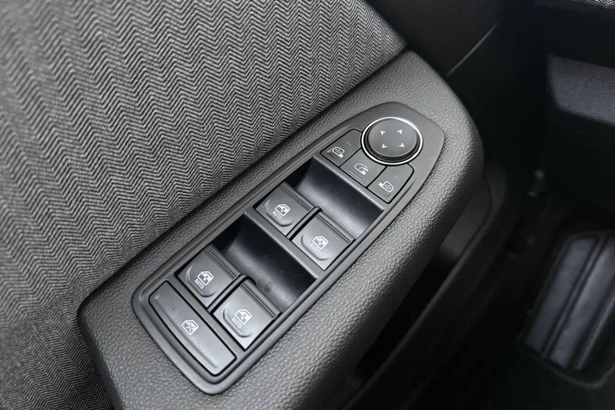 1.0 TCe 90 GPF techno Carplay Camera Climate