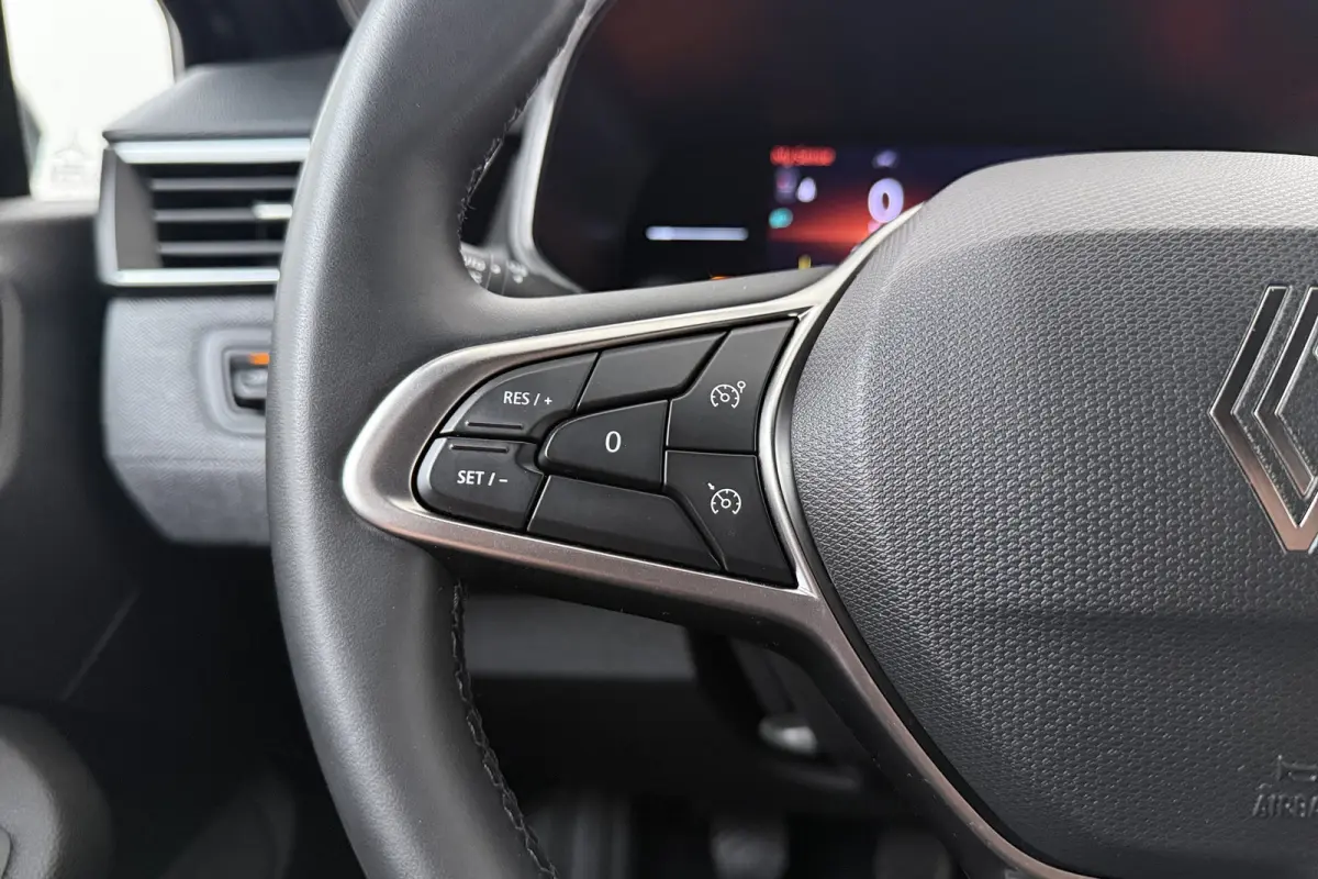 1.0 TCe 90 GPF techno Carplay Camera Climate