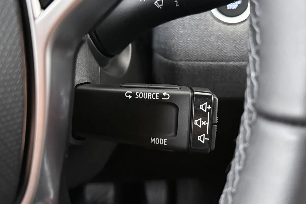 1.0 TCe 90 GPF techno Carplay Camera Climate