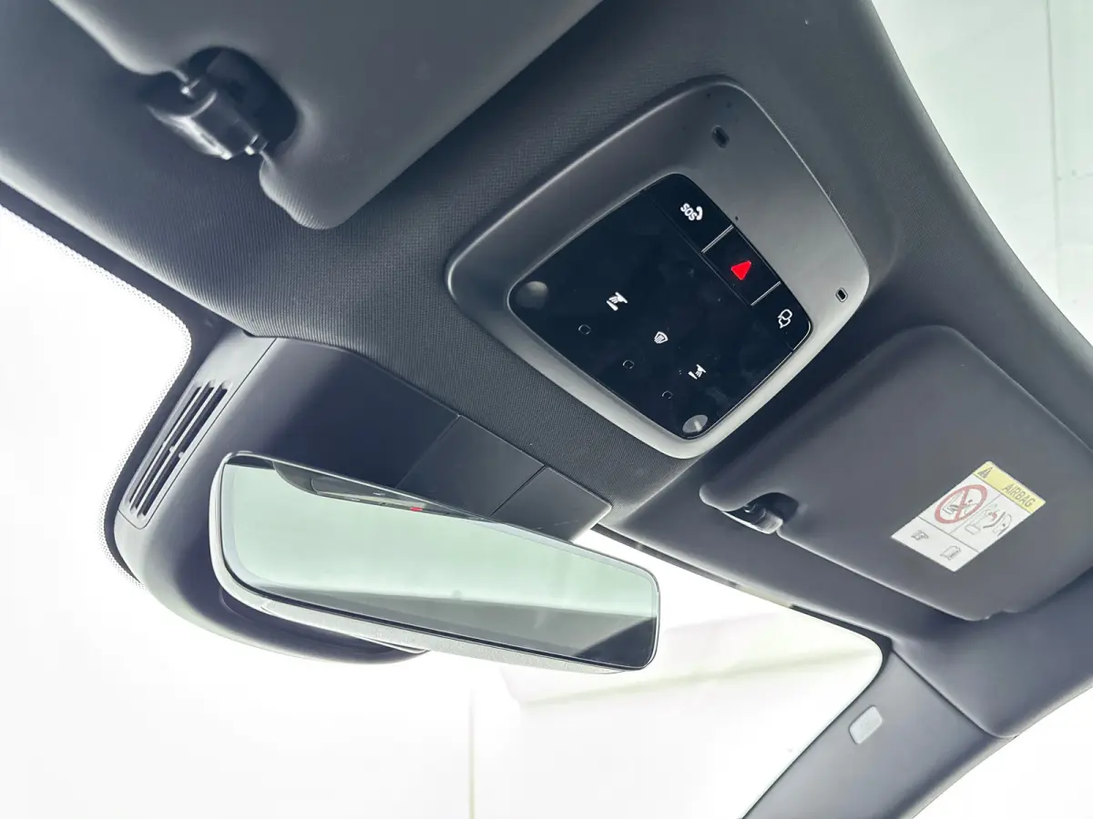 Single Motor Extended Range Ultra 69 kWh | 19" | Panoramadak | Elektr. verst. Stoelen | 3D Camera | Getint Glas | Harman Kardon | Adaptieve Cruise | BLIS | Warmtepomp