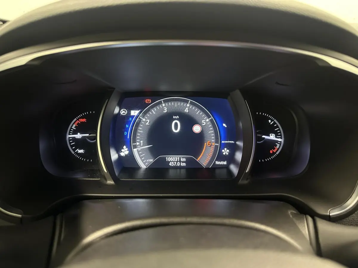 1.6 TCe Intens NAVI TREKHAAK CAMERA CRUISE LM ECC.
