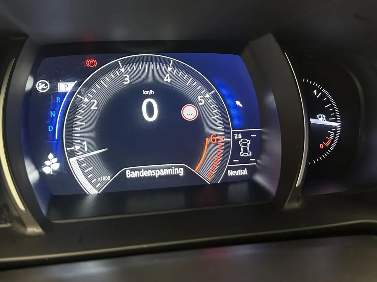 1.6 TCe Intens NAVI TREKHAAK CAMERA CRUISE LM ECC.