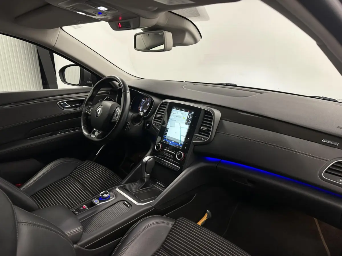 1.6 TCe Intens NAVI TREKHAAK CAMERA CRUISE LM ECC.