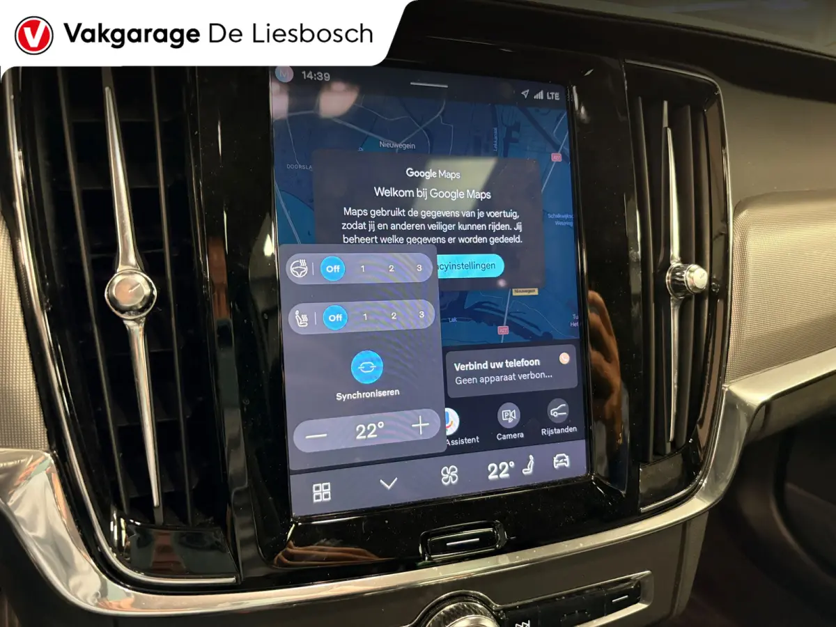 2.0 T8 Plug-in hybrid AWD Ultimate Dark / Panoramadak / leder / trekhaak / camera / Harman Kardon audio