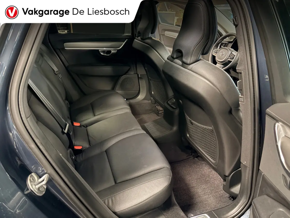 2.0 T8 Plug-in hybrid AWD Ultimate Dark / Panoramadak / leder / trekhaak / camera / Harman Kardon audio