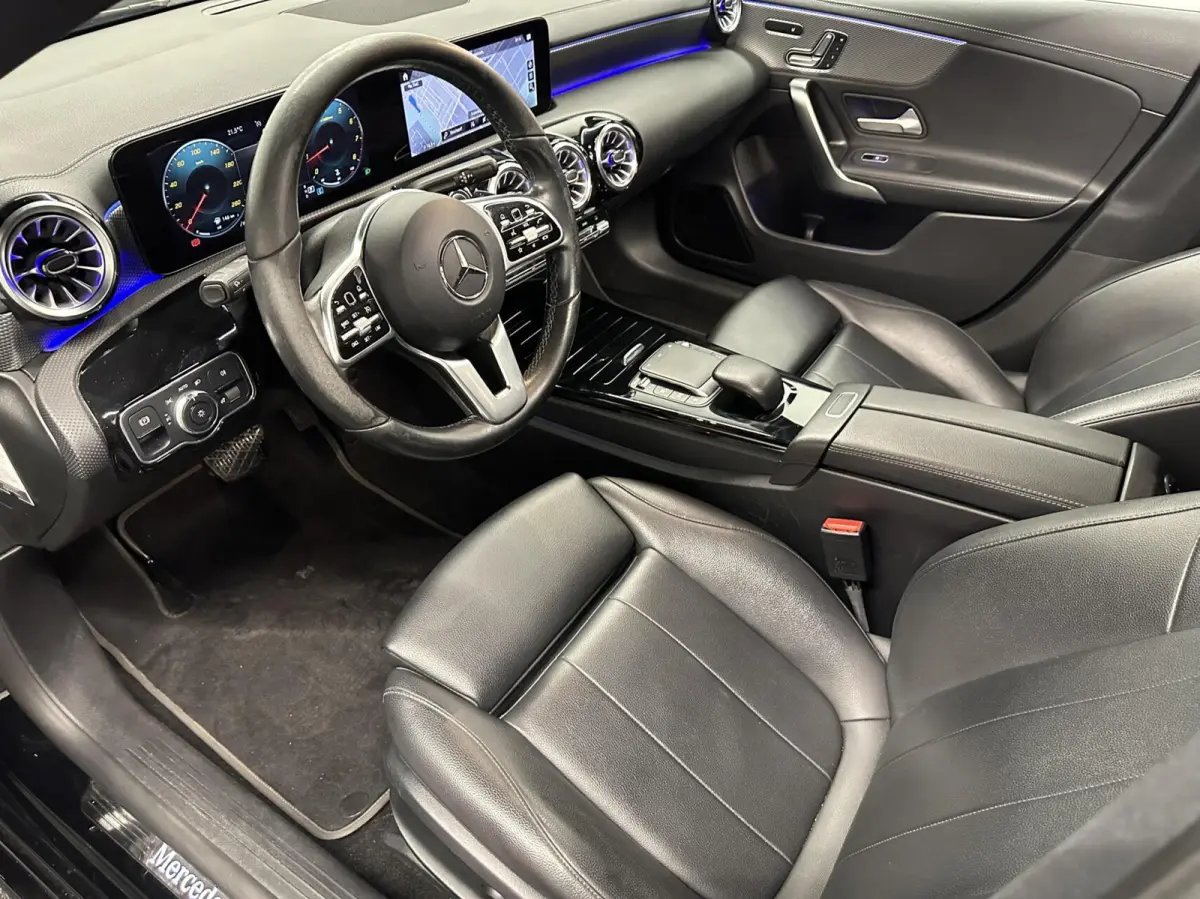 180 Business Solution Luxury PANO CAMERA SFEERVERLICHTING NAVI CARPLAY.