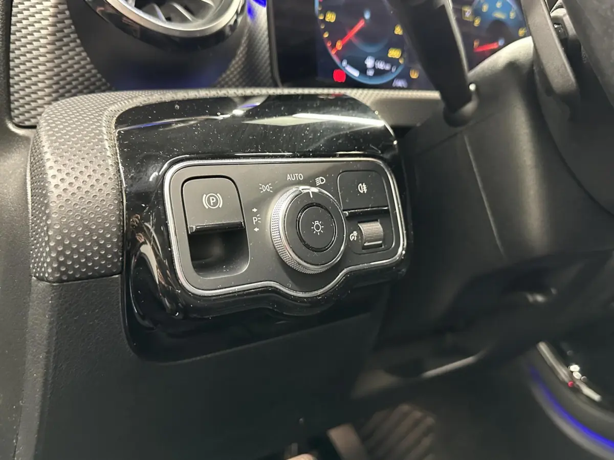 180 Business Solution Luxury PANO CAMERA SFEERVERLICHTING NAVI CARPLAY.