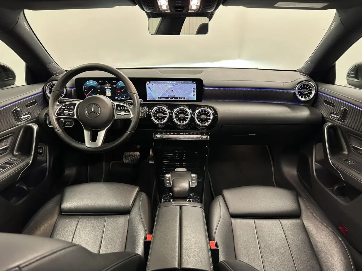 180 Business Solution Luxury PANO CAMERA SFEERVERLICHTING NAVI CARPLAY.