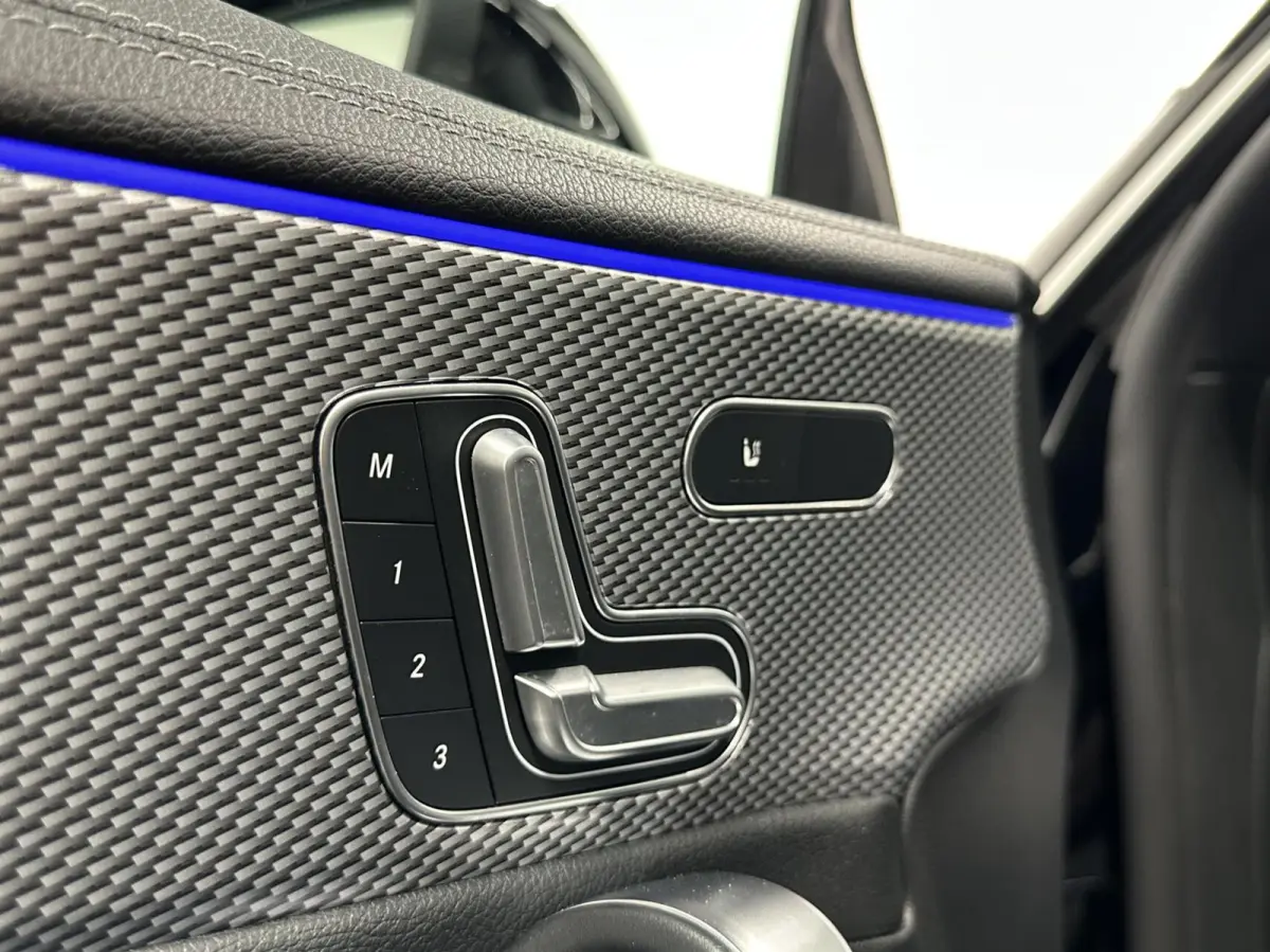 180 Business Solution Luxury PANO CAMERA SFEERVERLICHTING NAVI CARPLAY.