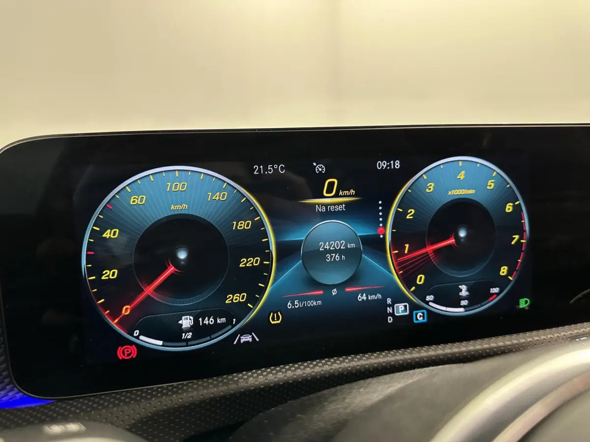 180 Business Solution Luxury PANO CAMERA SFEERVERLICHTING NAVI CARPLAY.